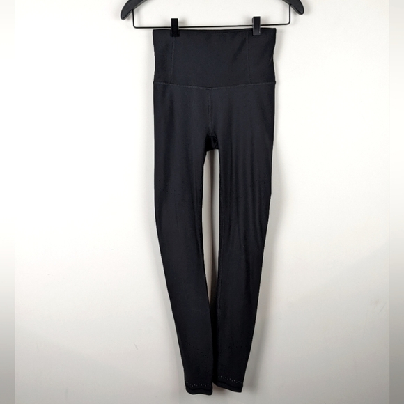 LULULEMON Zoned in tight Size 4 Black 27"  length - Picture 4 of 12